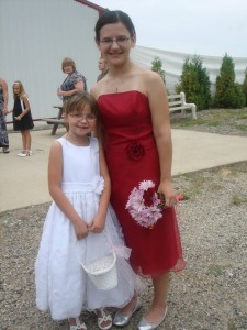 Gingerswedding My sister & I in our cousins wedding