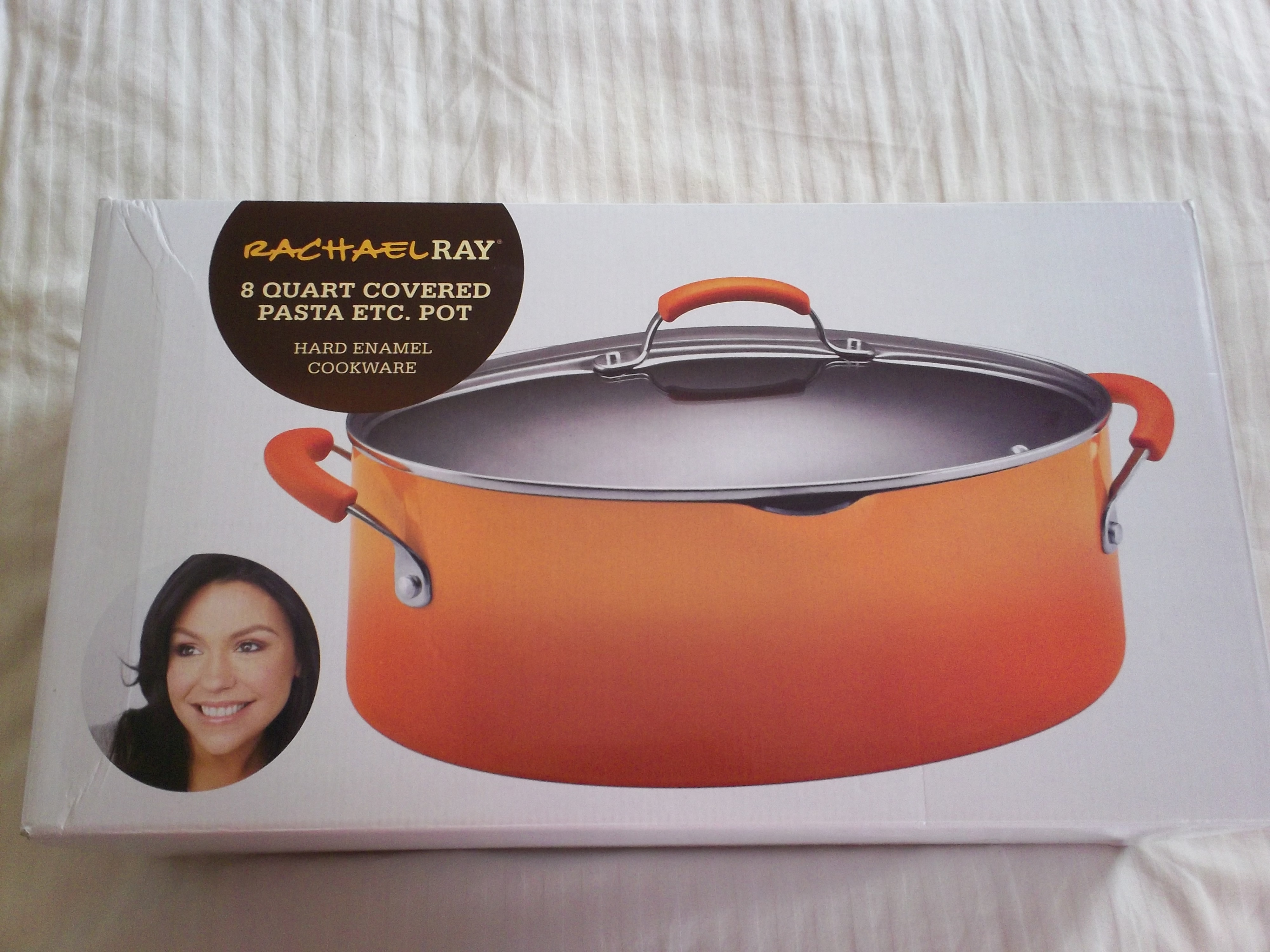 Rachael Ray Cucina Porcelain Enamel 8 Qt. Covered Oval Pasta Pot