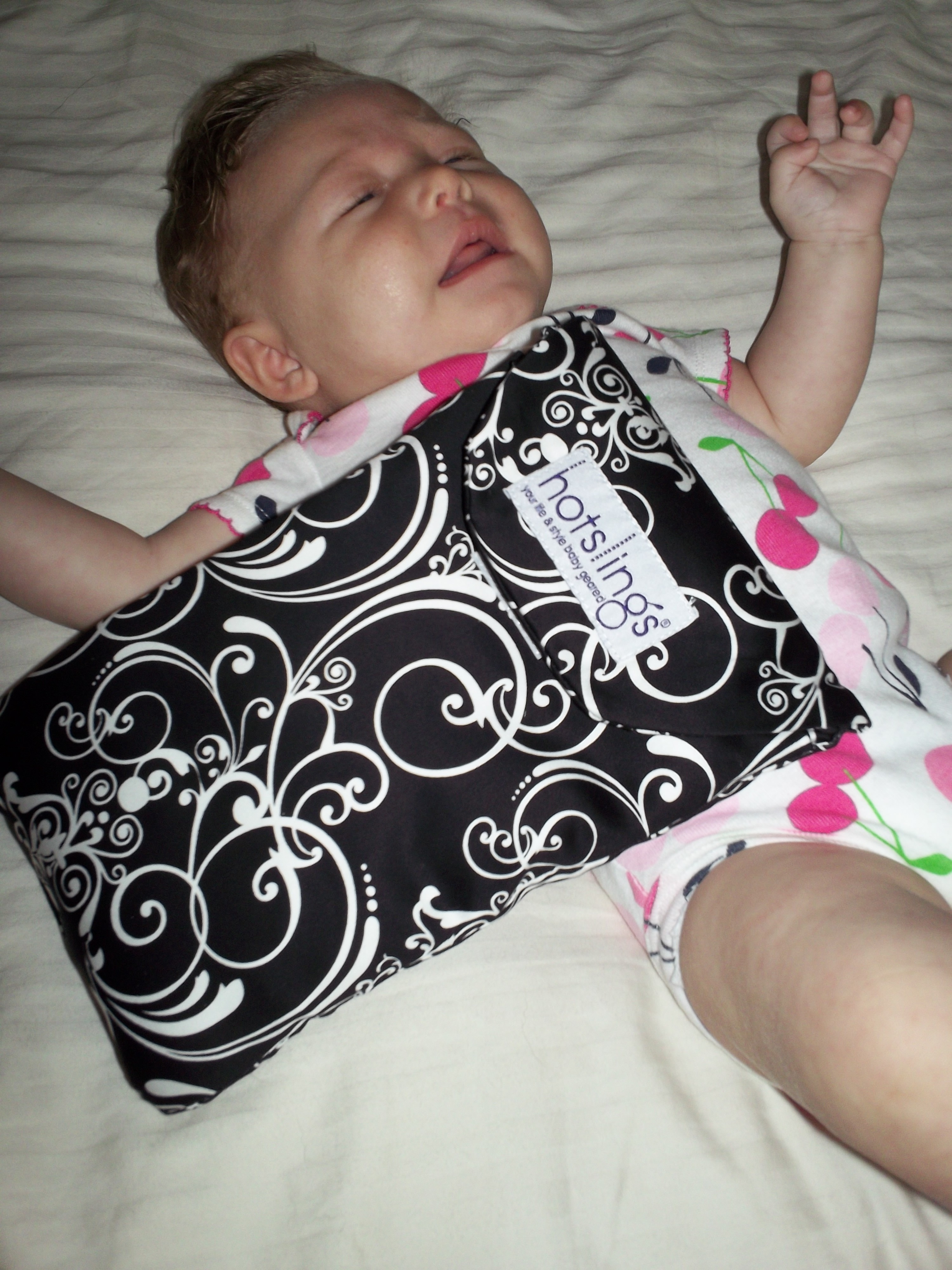 Hotslings Adjustable Pouch Slings | Emily Reviews