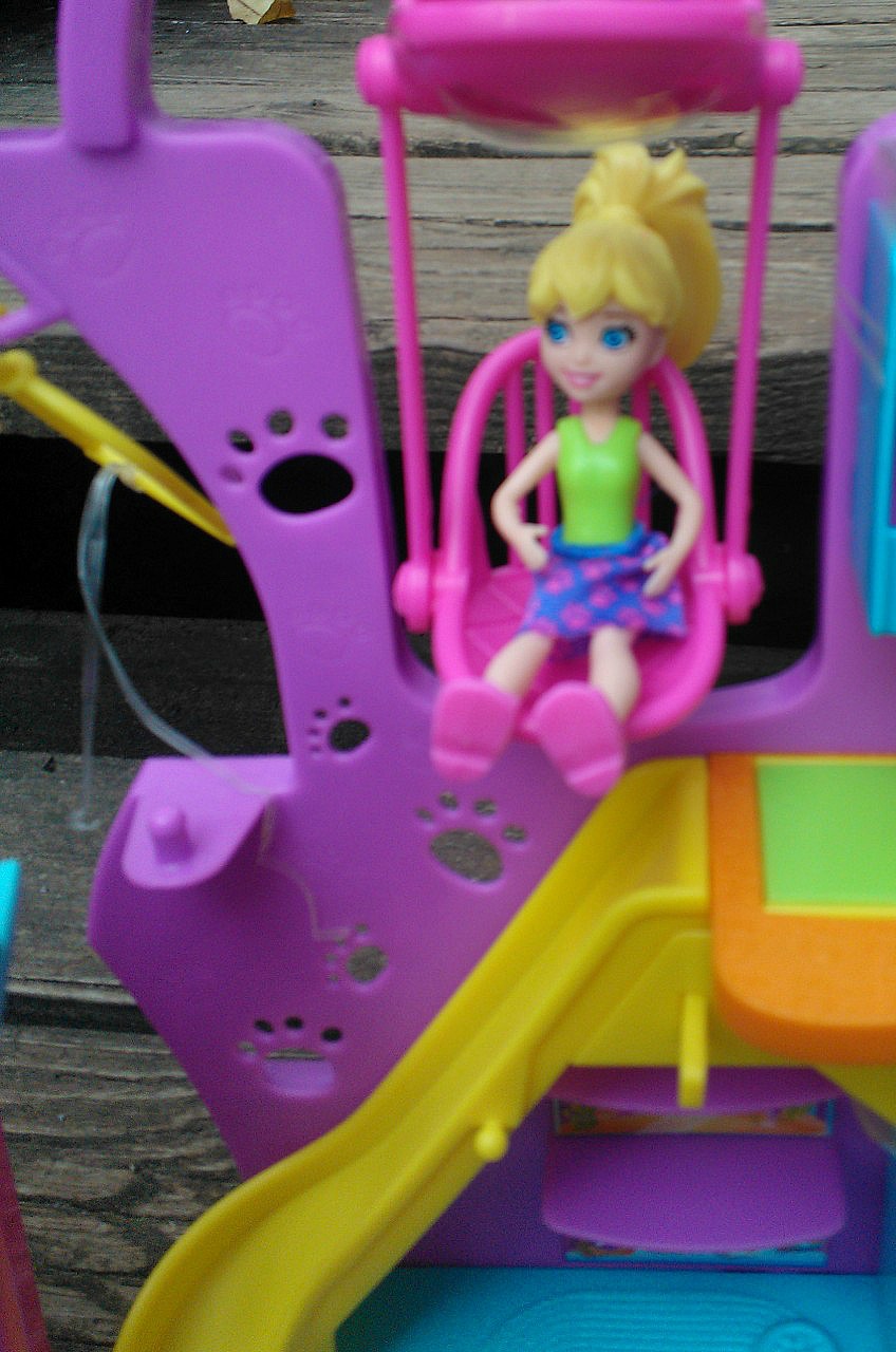 polly pocket candy store playset