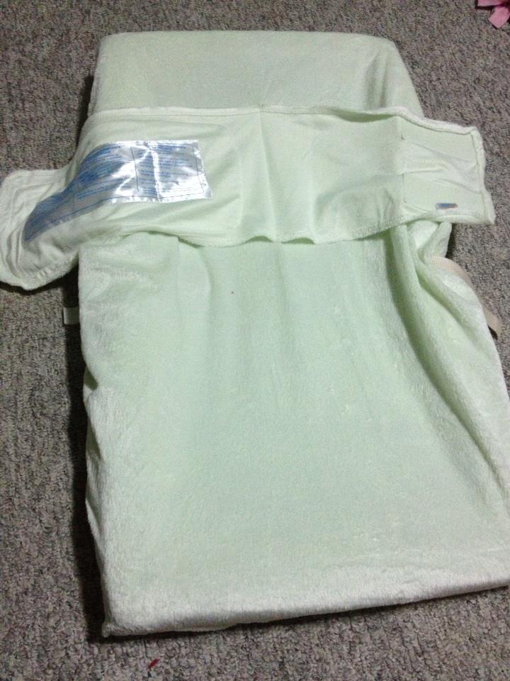 HALO Innovations SwaddleChange Review & Giveaway (US & Canada) 5/20