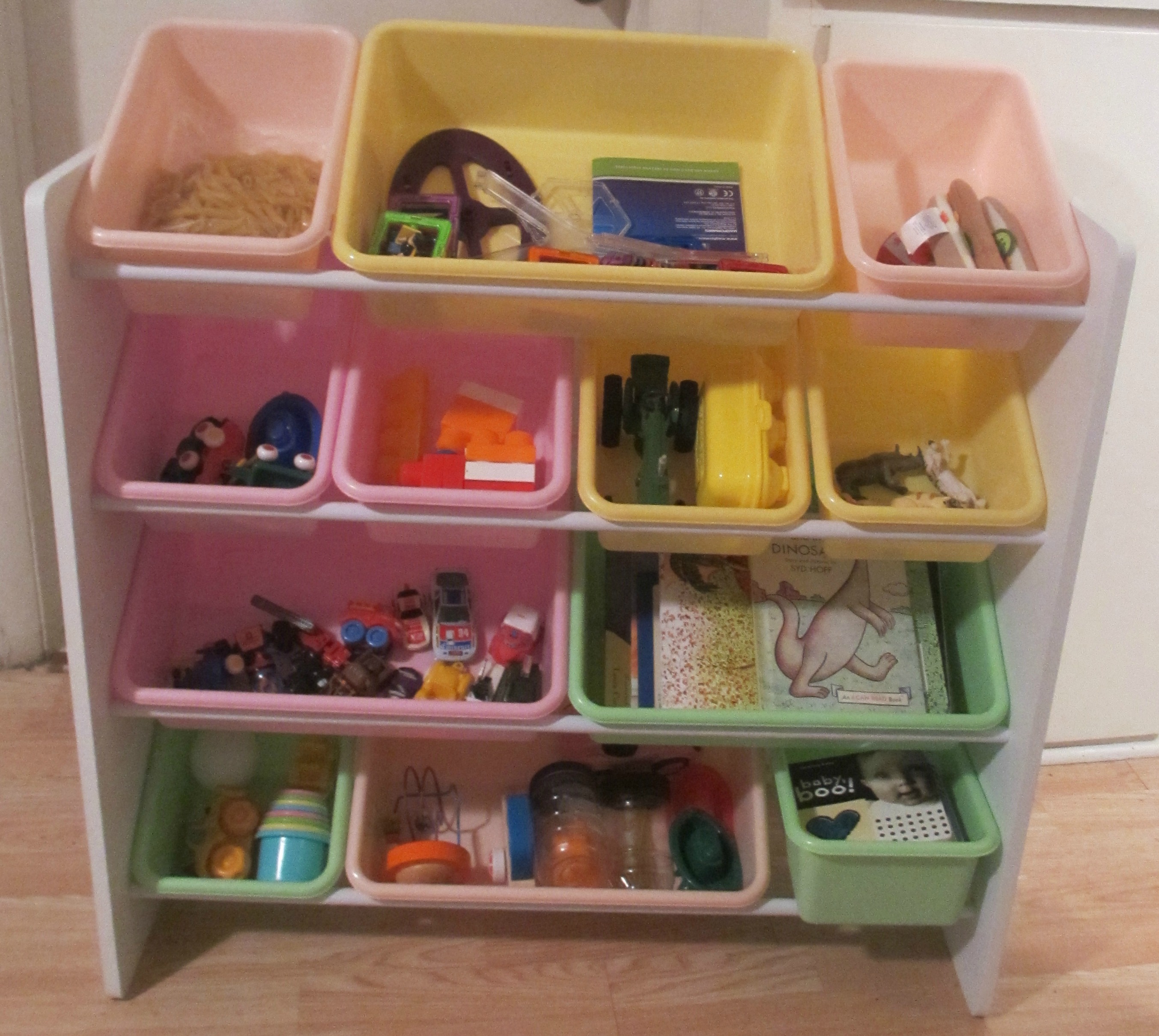 12 bin toy storage