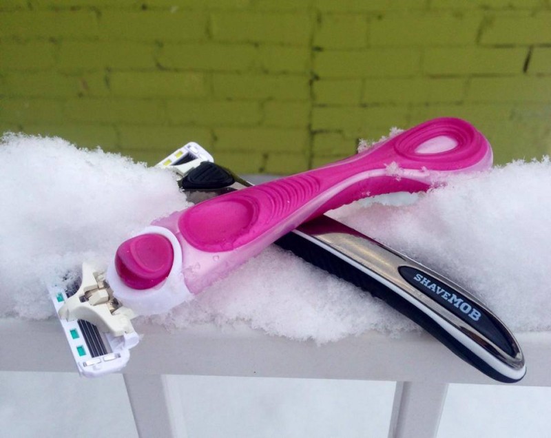 ShaveMOB premium razors, handles, and shaving cream subscription packages.