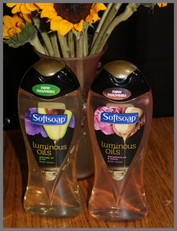 Softsoap ~ New Luminous Oils Body Washes