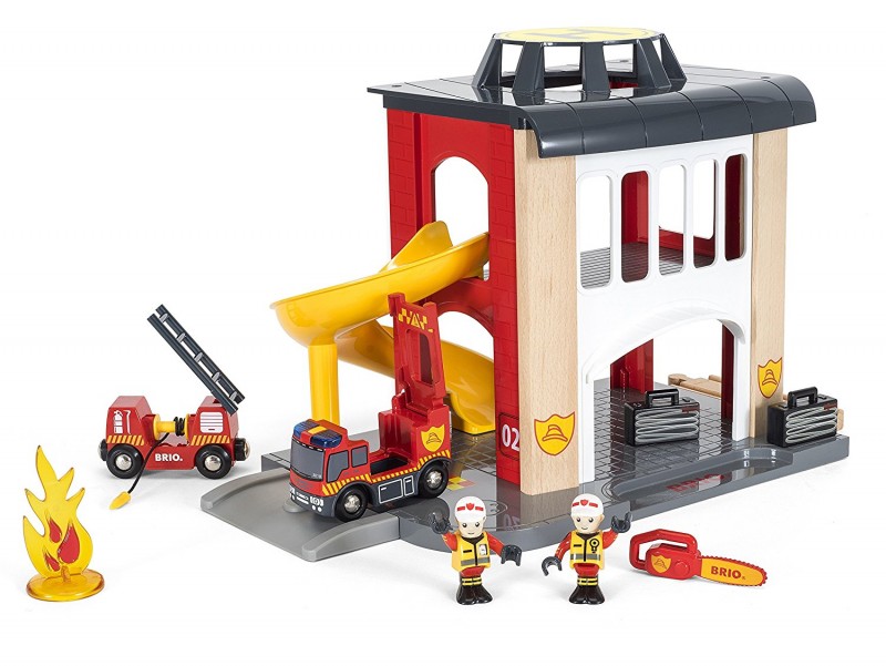 BRIO Central Fire Station {Holiday Gift Idea}