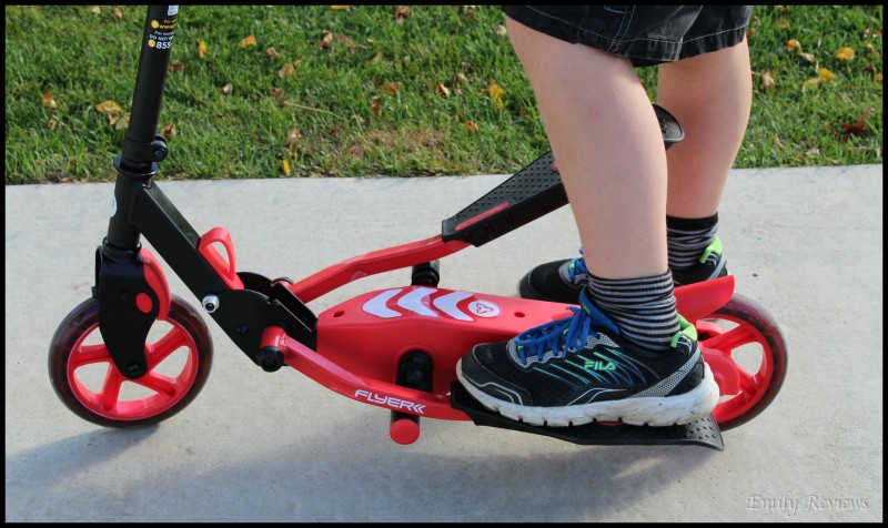 Yvolution ~ Y Flyer Self-Propelling Stepper Scooter