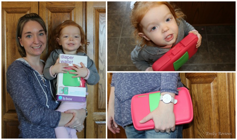 b.box Diaper Wallet Review ~ Perfect for on the go. Grab baby and your diaper wallet and no more lugging around a heavy diaper bag. {Emily Reviews}
