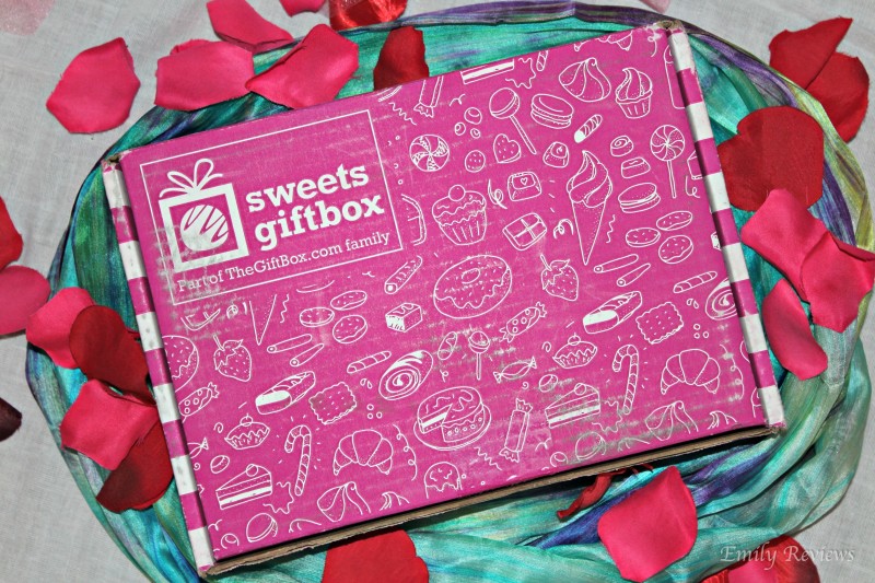 SweetsGiftBox ~ Don't Let Valentine's Day Sneak Up And Find You Empty Handed! + Discount Code