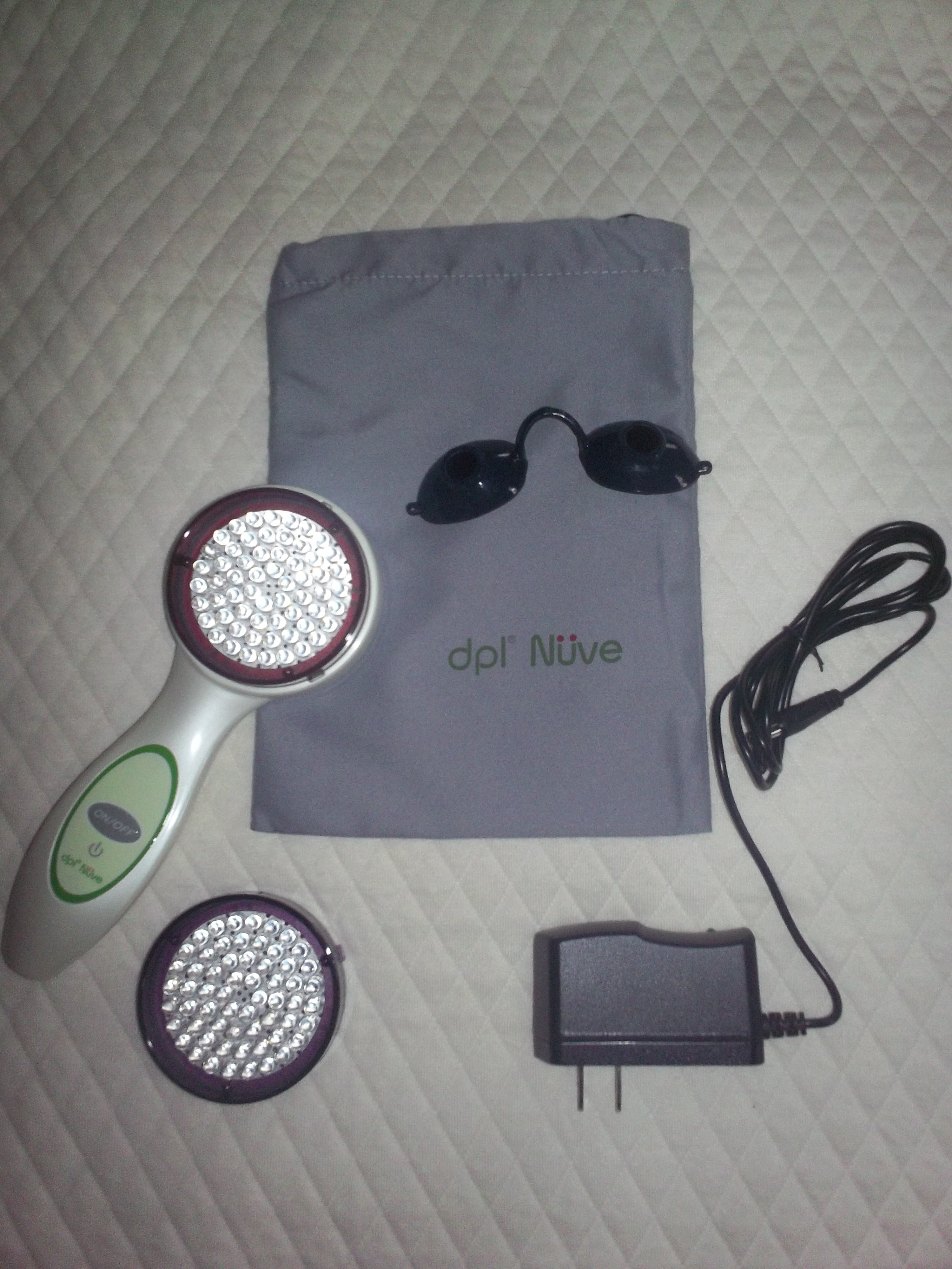 Dpl Nuve Handheld Light Therapy Emily