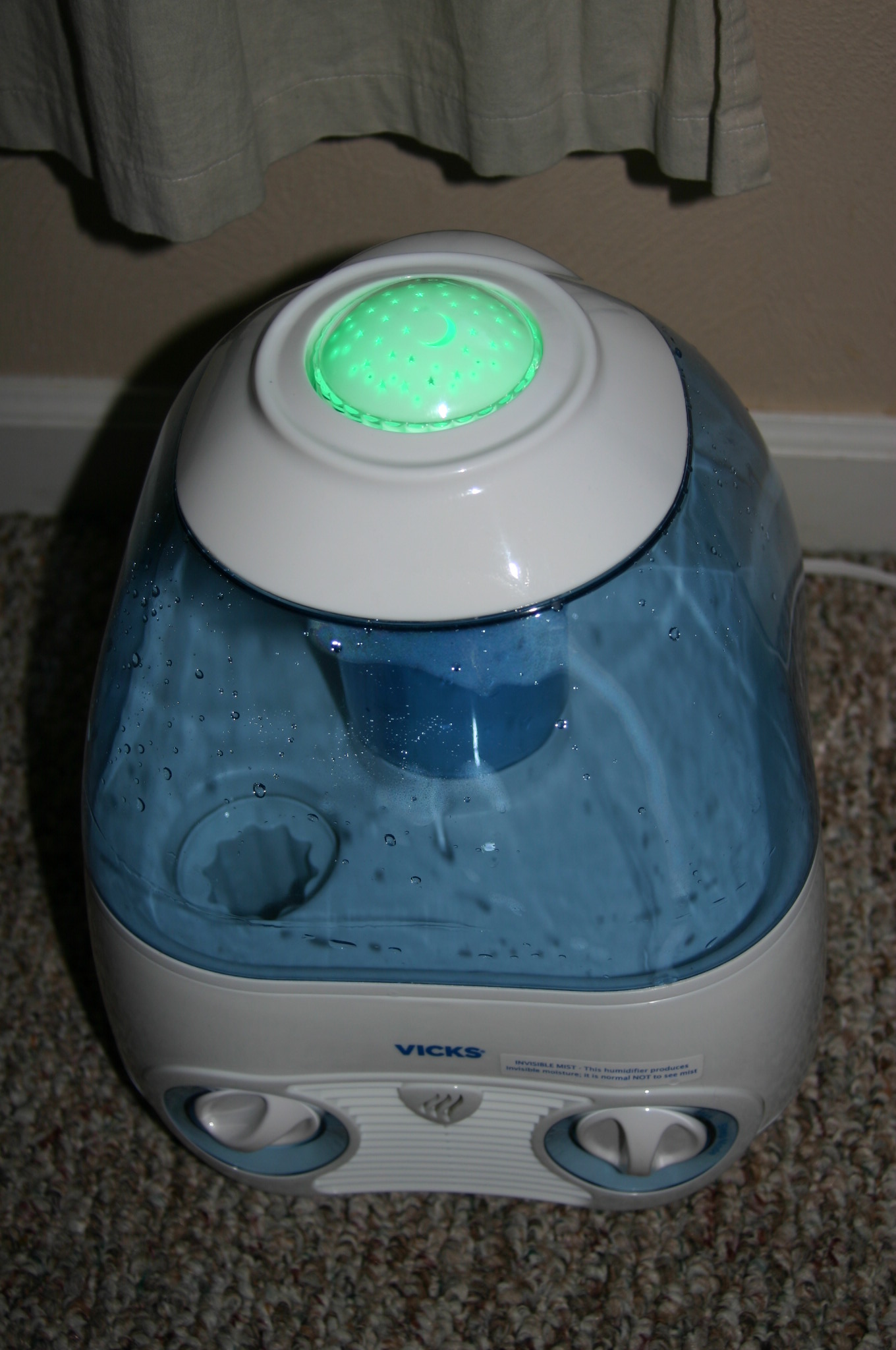 Vicks Starry Night Cool Moisture Humidifier Emily Reviews