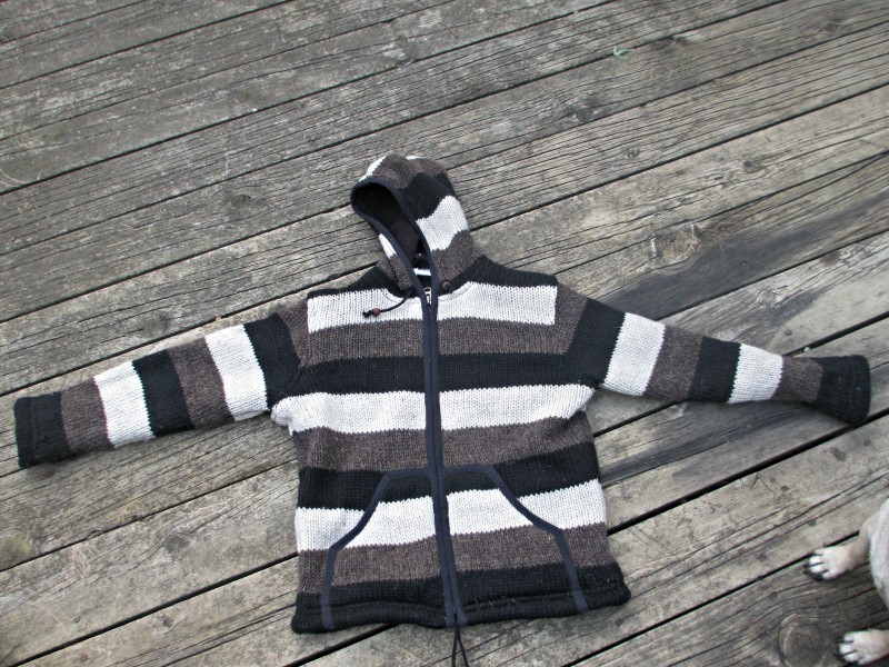 atziloose sweater stripes