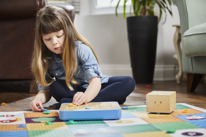 Cubetto coding toy