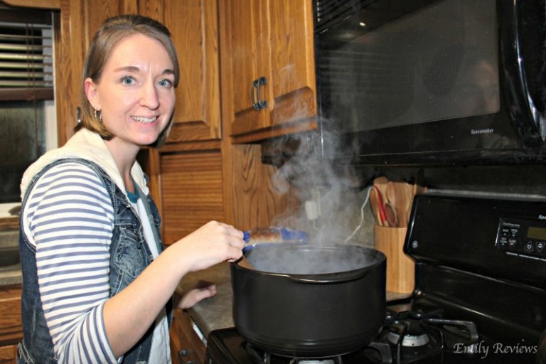 Pampered Chef Rockcrok Dutch Oven XL + Taco Soup Recipe & Giveaway