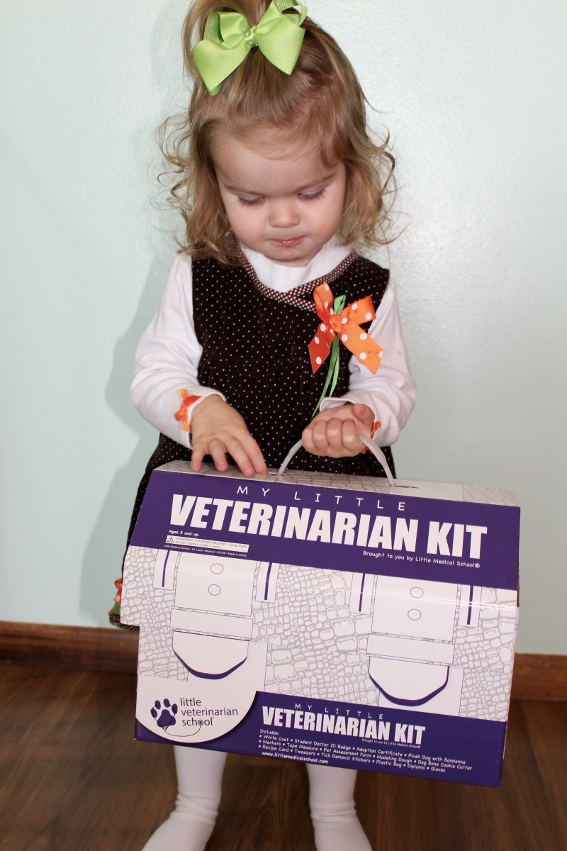 Little Medical School My Little Veterinarian Kit Review, Discount Code