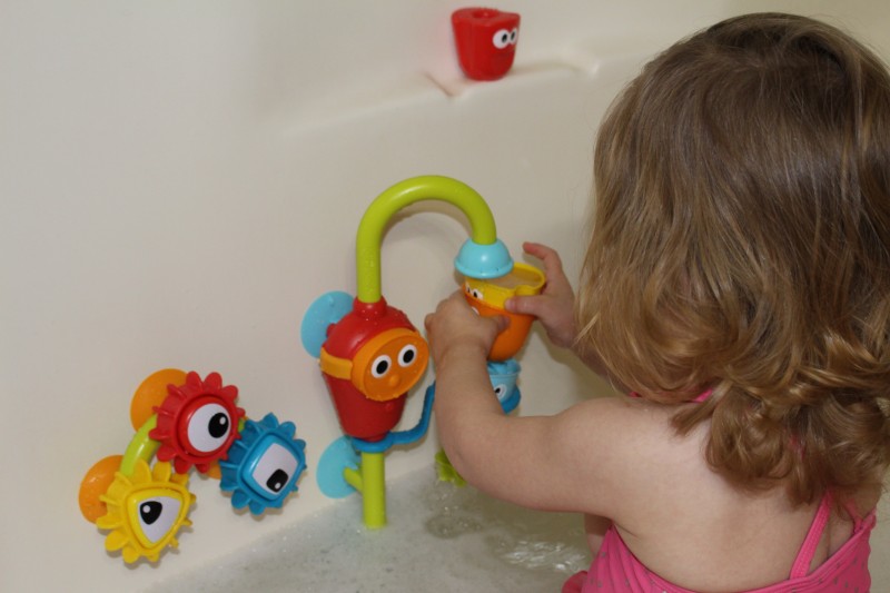 Yookidoo Bath Toys (For Toddlers 1-3) - Spin N Sort Spout Pro - 3 Stac –  PROARTS AND MORE