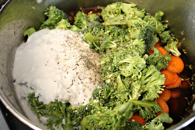{Dairy Free, Gluten Free} Broccoli Cheese Soup Recipe 