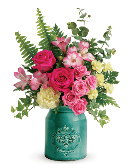 Teleflora Celebrates With Their "Love Makes a Mom" Campaign