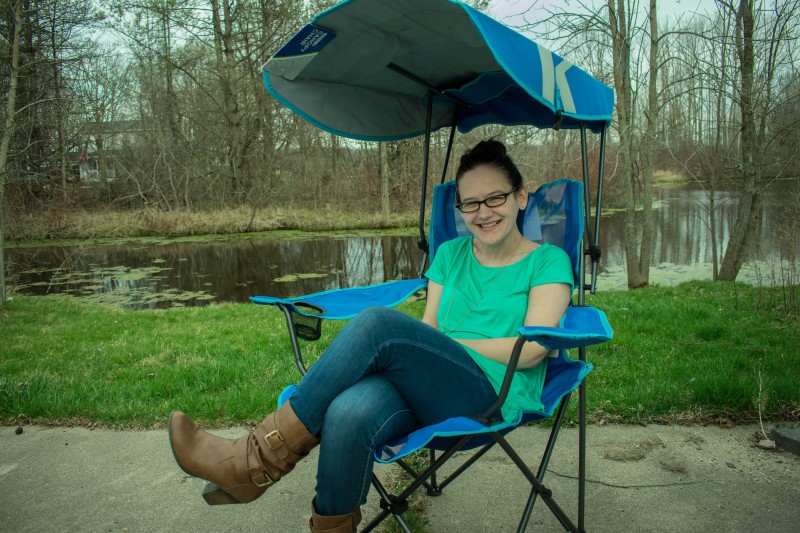 kelsyus original canopy chair