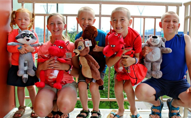 End The Summer On The Right Foot With Softsoap