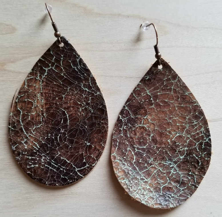 The Jewelry Junkie Leather Teardrop Earrings in Dakota 217L