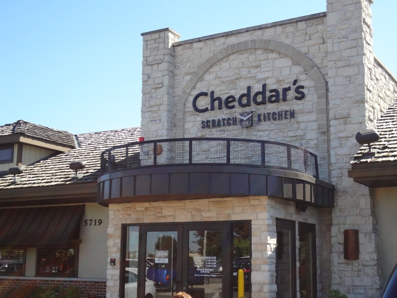 Cheddars scratch Kitchen review