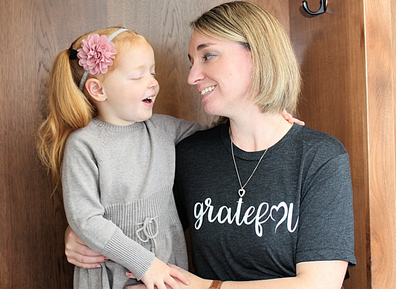 Saylor Design Co. "GRATEFUL HEART" TRIBLEND T SHIRT