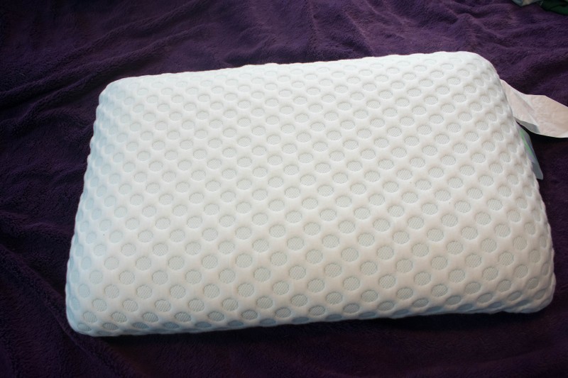 Comfort & relax cooling pillow