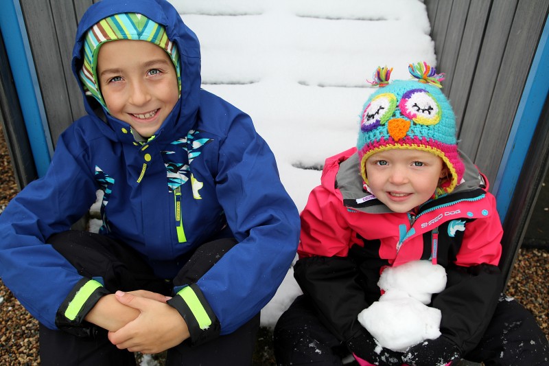 11 Things To Pack For A Fun-Filled Snow Trip With Kids {+ Shred Dog Review}