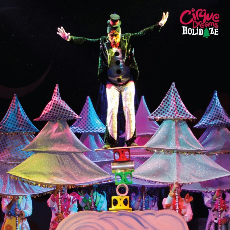 Inspiring Holiday Excitement with Cirque Dreams Holidaze