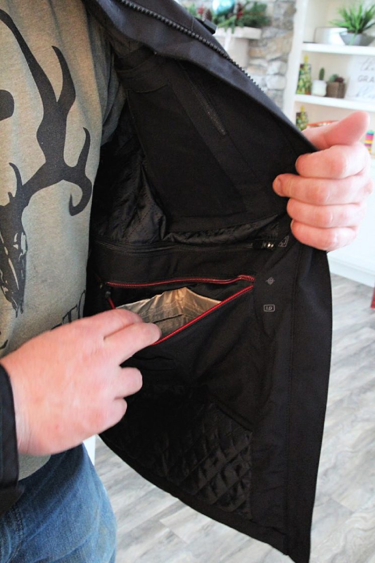 SCOTTeVEST Review - Never Be Short On Pockets Again! {+ Giveaway!}