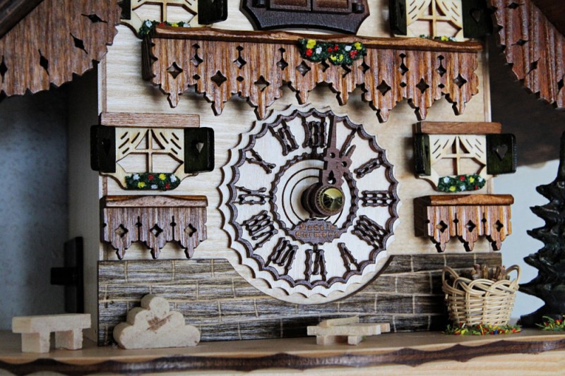 CukooClocks.com - Quartz Cuckoo Clock Review