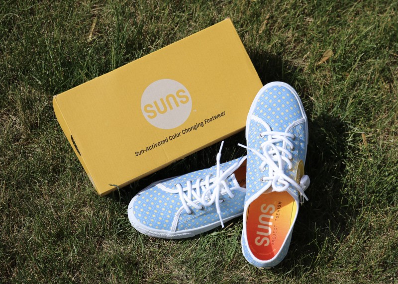 SUNS Shoes - UV Color-Changing Shoes {Review}