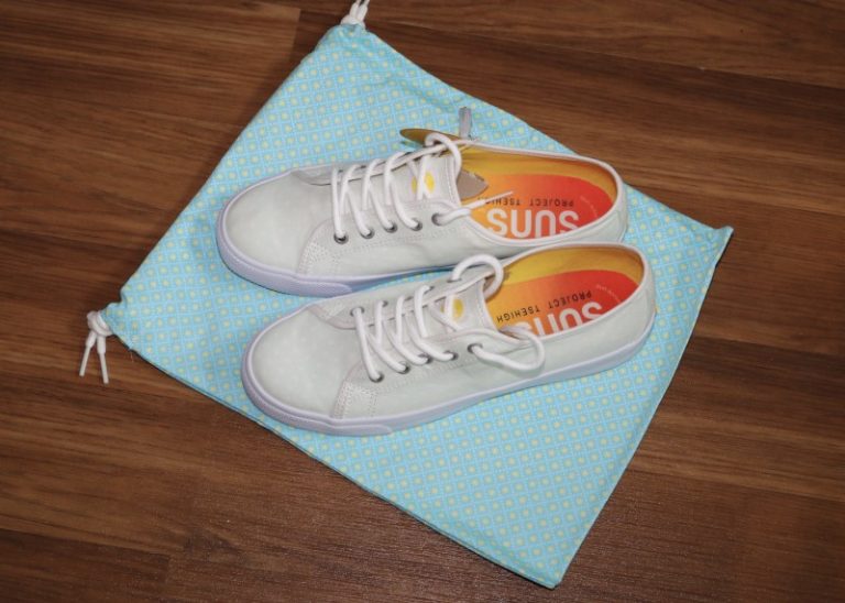 change shoe color
