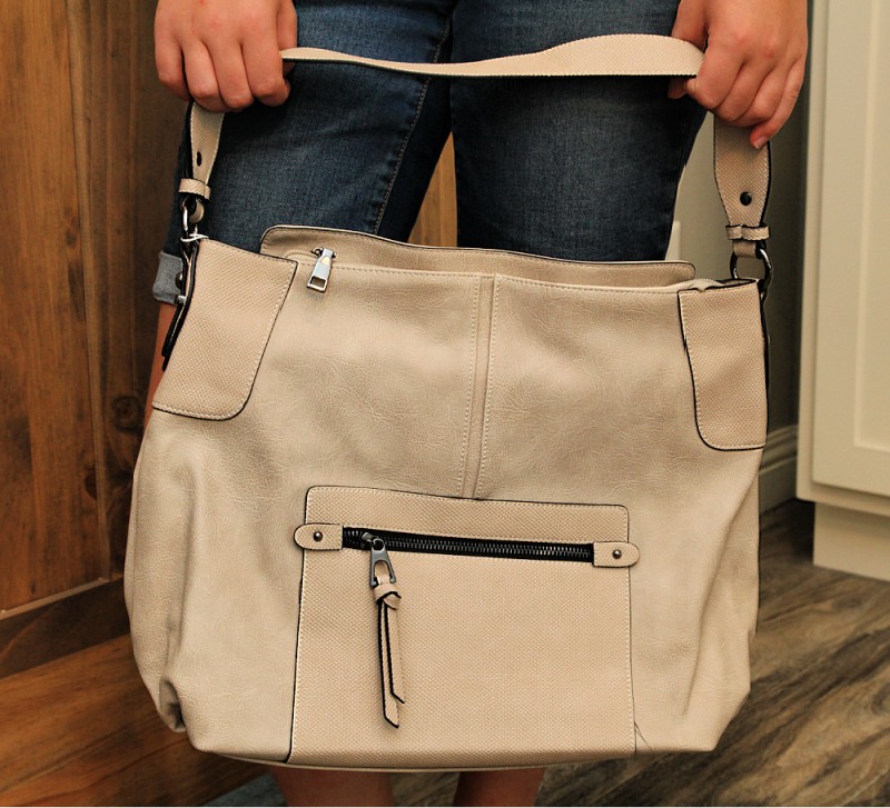  KL928 Leather Shoulder Handbag