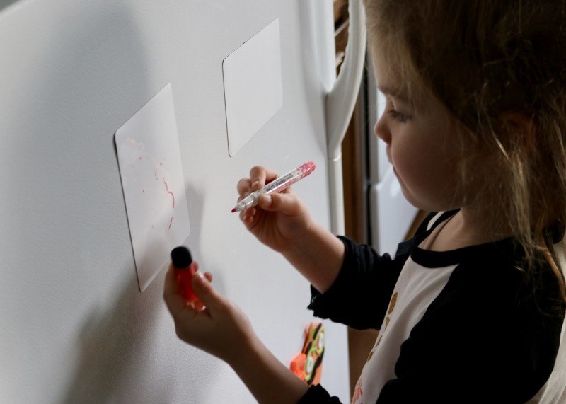 Green Ara Magnetic Whiteboard Set Review & Giveaway