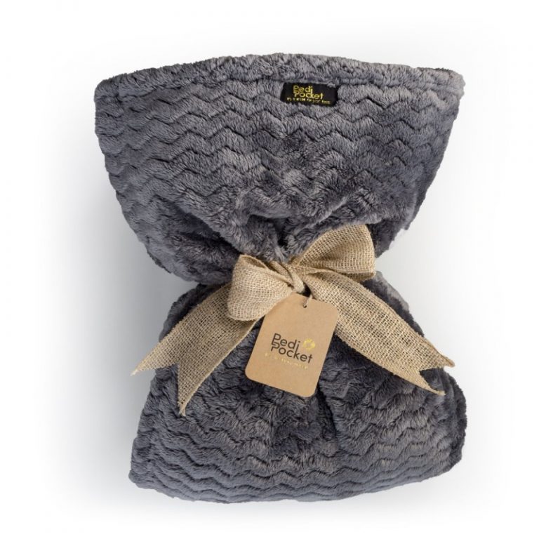 PediPocket Long Blankets With Foot Pockets Review & Giveaway Emily