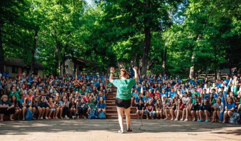 10 Amazing Benefits Of Summer Camp For Kids | Emily Reviews