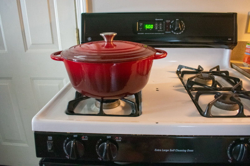 Enameled Cast Iron Dutch Oven for Every Kitchen - Uno Casa