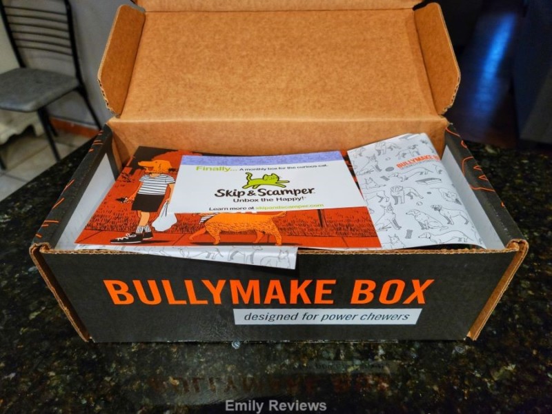 In The Box - Bullymake Box - A Dog Subscription Box For Power Chewers!