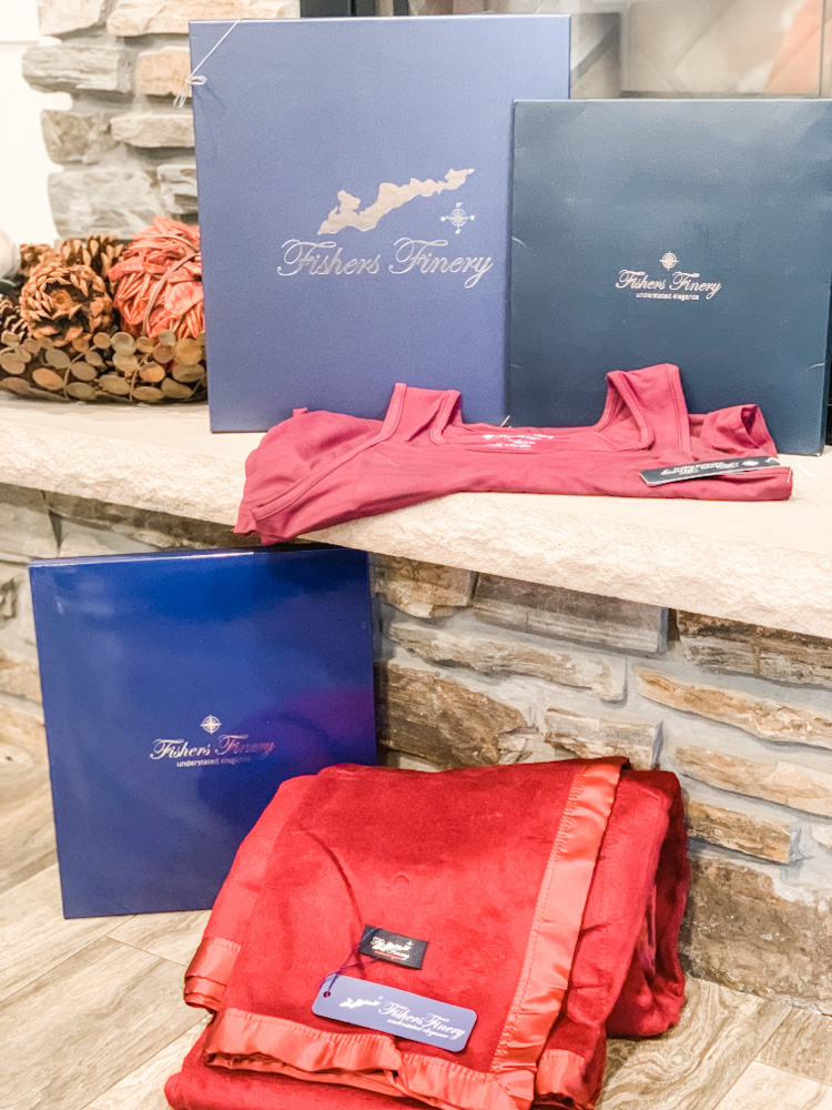 Fishers Finery Silk Pillowcases, Athleisure & Luxury Clothing (+ Giveaway!)