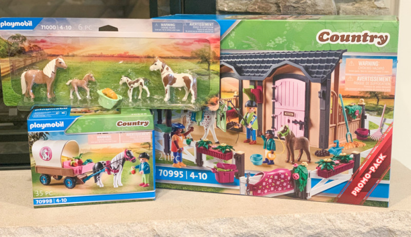 Pony Wagon Horse & Cart Playset & Accessories - 70998 - Playmobil