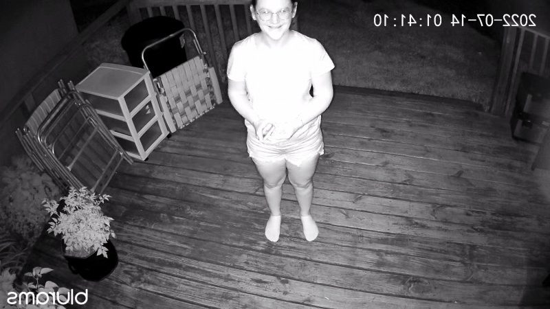 blurams security camera quality at night without spotlight