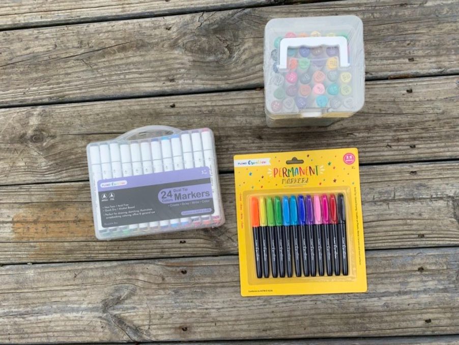 FLOMO's Creative Crayons and Markers for Kids in Bulk