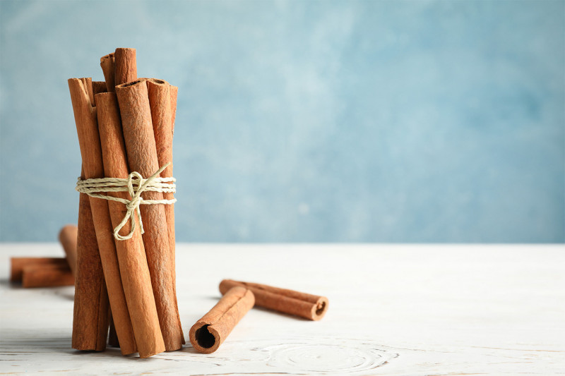 Cinnamon stick bundle