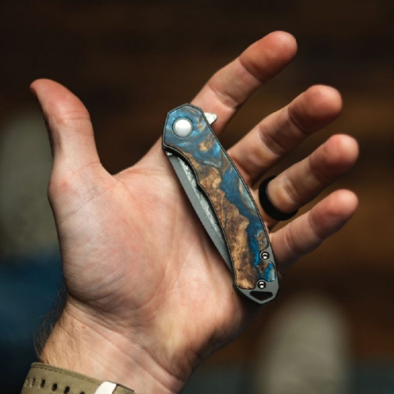Carved Pocket Knife Review This Company Is Elevating The Pocket Knife