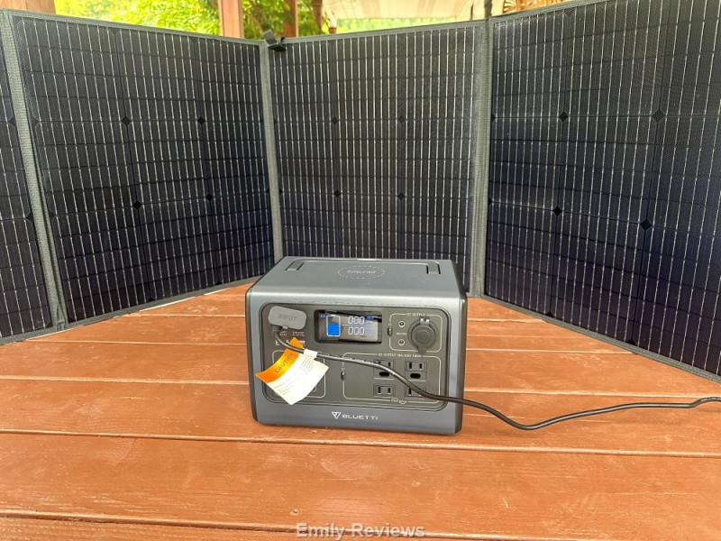 Solar power, backup power, Off-grid, camping, hunting