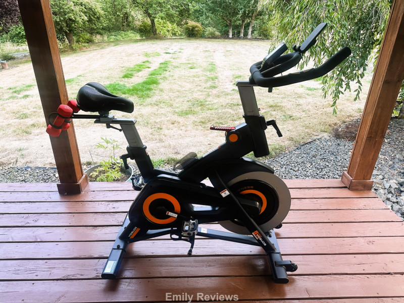 Indoor exercise bike, home gym, family gym, studio cycle
