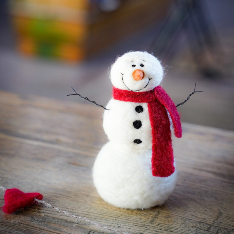 easy beginners needle felting kit snowman bear creek felting
