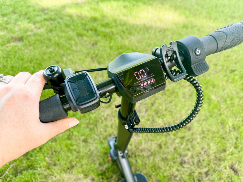 Caroma Electric Scooter Review.