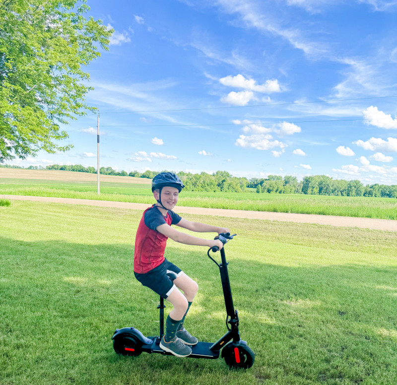 Caroma Electric Scooter Review.